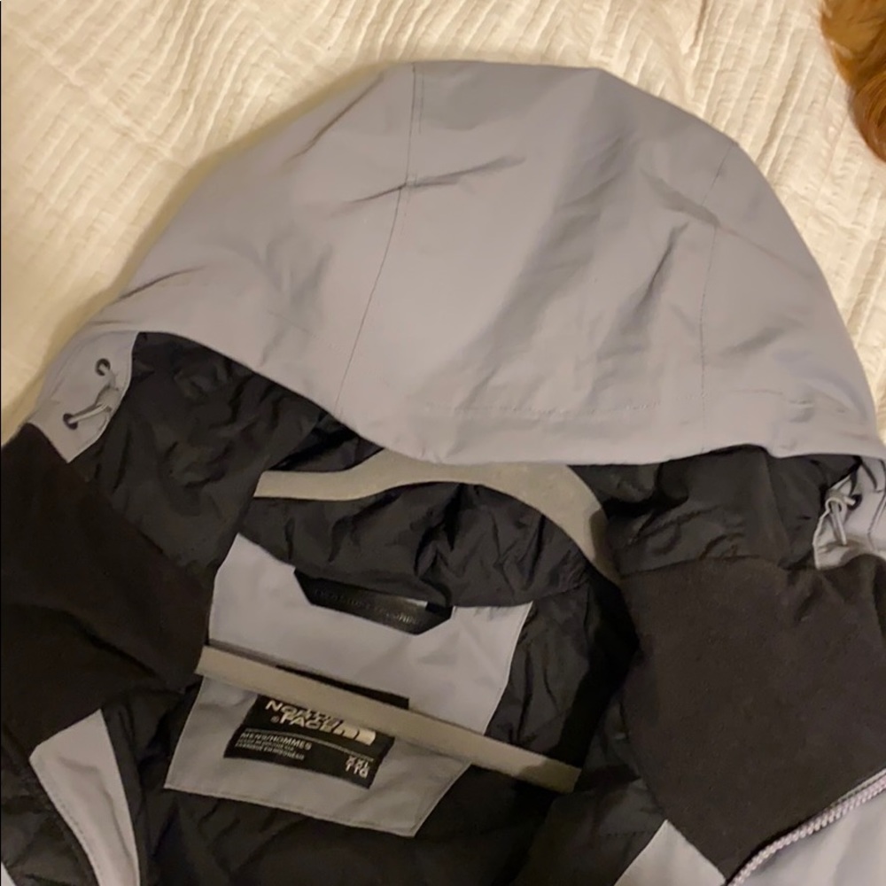 North Face Insulated Rain Jacket - XXL - Picture 6 of 6